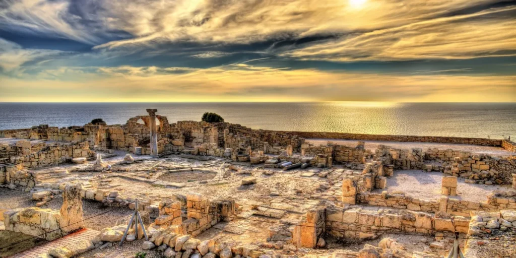 home in ancient greek